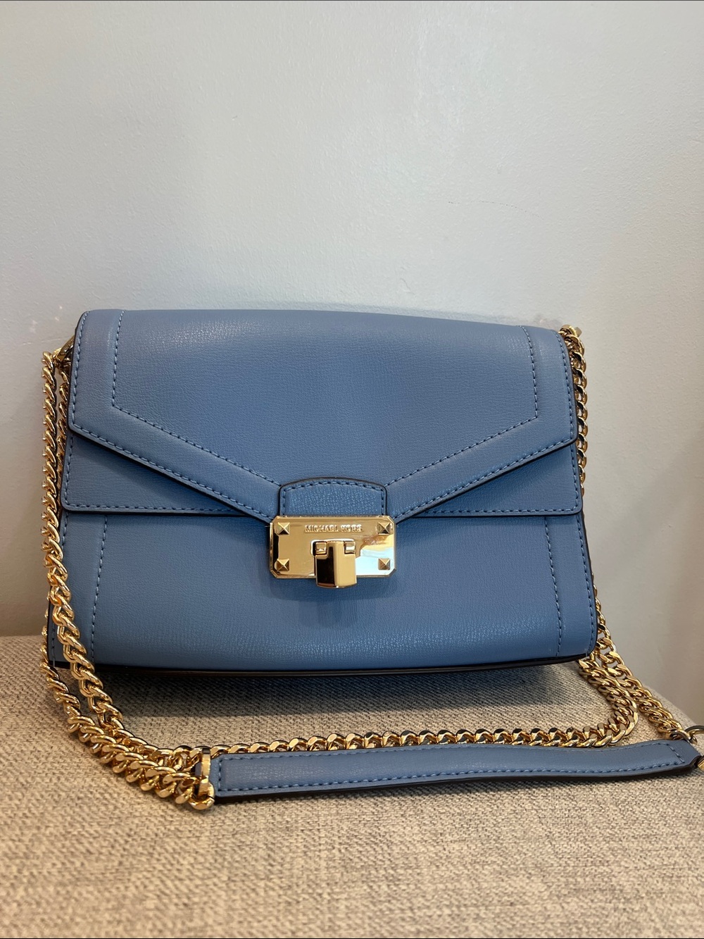 Michael Kors Kinsley Shoulder Bag